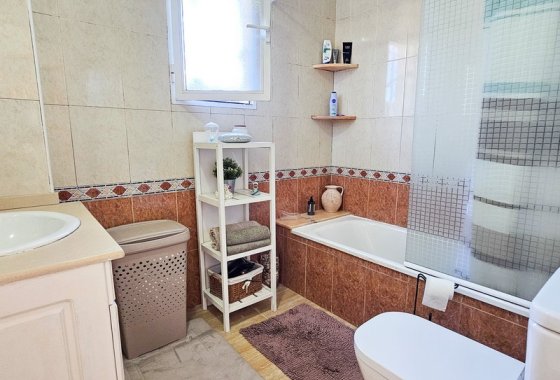 Re-Sale - Detached Villa - Algorfa