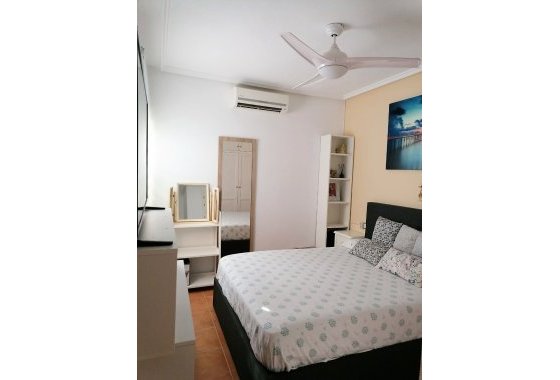 Re-Sale - Semi - Detached Villa - Algorfa