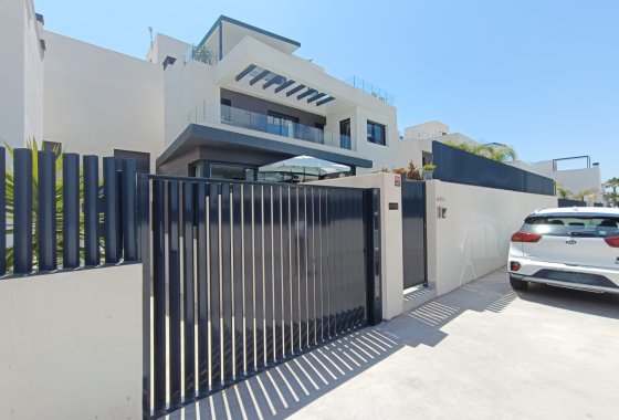 Re-Sale - Detached Villa - Algorfa