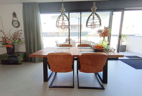 Re-Sale - Detached Villa - Algorfa