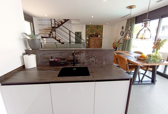 Re-Sale - Detached Villa - Algorfa