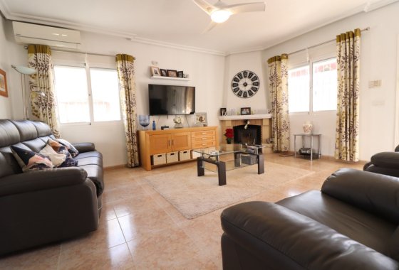 Re-Sale - Detached Villa - Algorfa