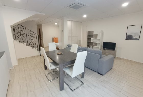 Reventa - Semi - Detached Villa - Ciudad Quesada