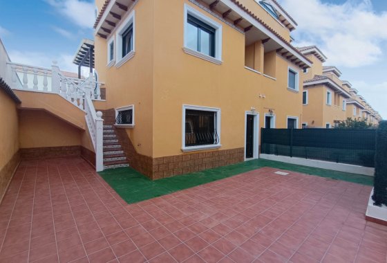Reventa - Semi - Detached Villa - Ciudad Quesada