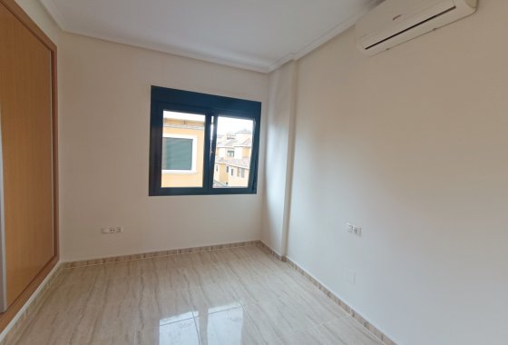 Reventa - Semi - Detached Villa - Ciudad Quesada