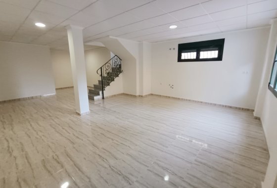 Reventa - Semi - Detached Villa - Ciudad Quesada