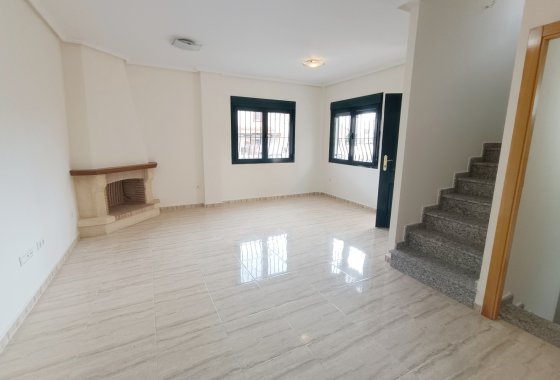 Reventa - Semi - Detached Villa - Ciudad Quesada