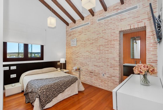 Reventa - Chalet Independiente - Algorfa