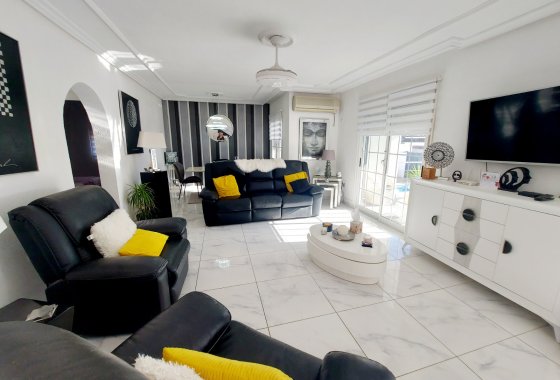 Re-Sale - Detached Villa - Orihuela Costa