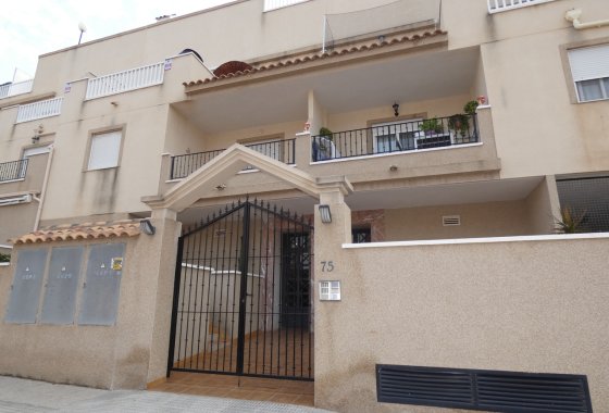 Re-Sale - Apartment - Benejúzar