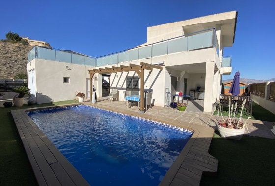 Reventa - Chalet Independiente - Cox