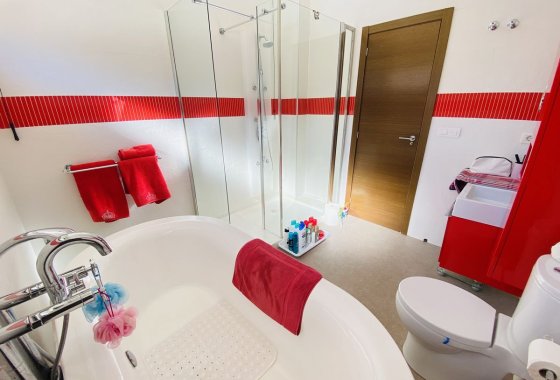 Reventa - Chalet Independiente - Cox