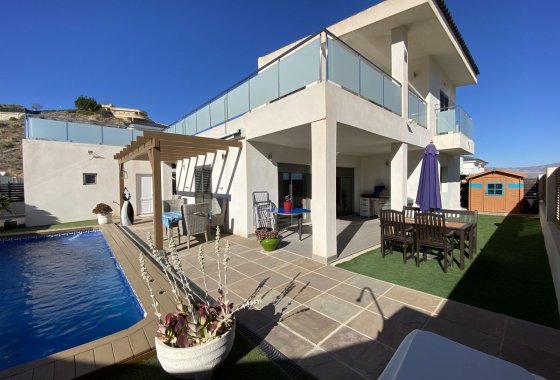 Reventa - Chalet Independiente - Cox