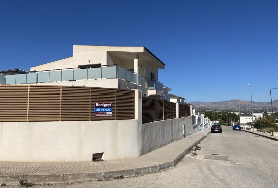 Reventa - Chalet Independiente - Cox