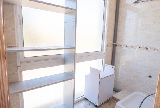 Reventa - Commercial - Algorfa