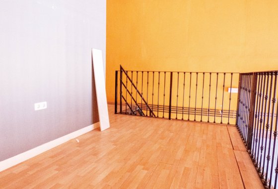 Reventa - Commercial - Algorfa