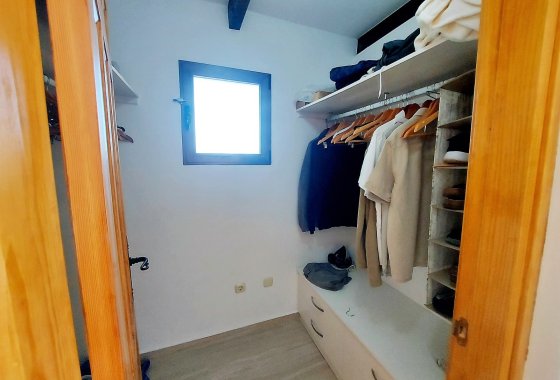 Reventa - Chalet Independiente - Orihuela