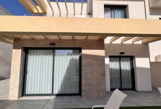 Reventa - Chalet Independiente - Los Montesinos