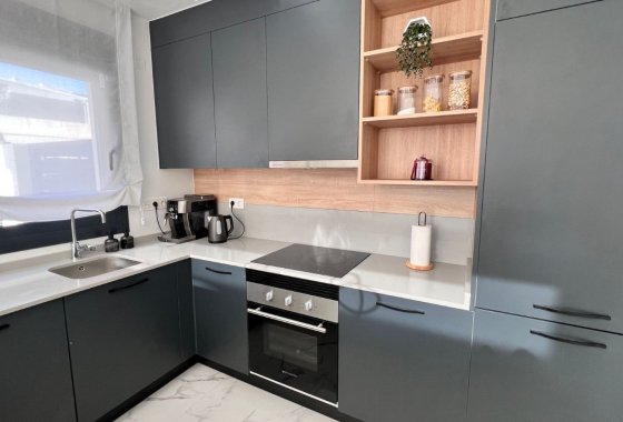 Reventa - Chalet Independiente - Los Montesinos