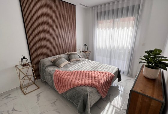 Reventa - Chalet Independiente - Los Montesinos