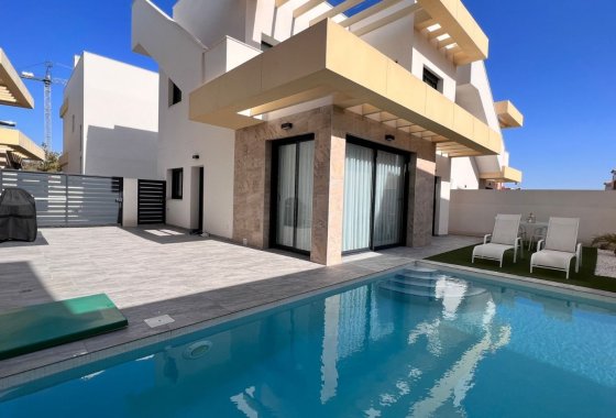 Reventa - Chalet Independiente - Los Montesinos