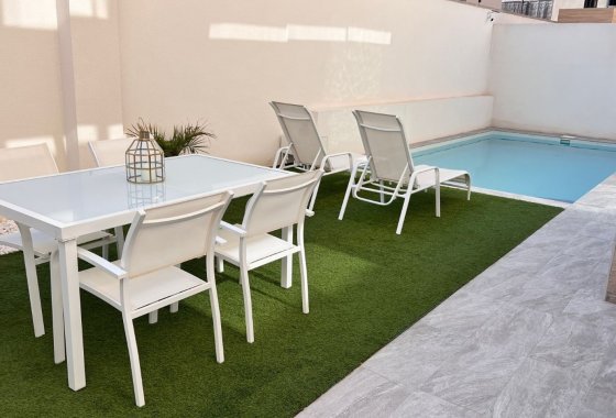 Reventa - Chalet Independiente - Los Montesinos