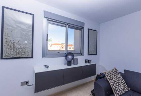 Re-Sale - Apartment - Villamartin