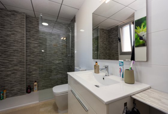 Re-Sale - Apartment - Villamartin