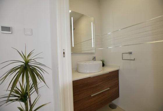 Reventa - Chalet Independiente - San Miguel de Salinas