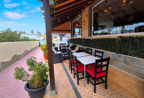 Re-Sale - Commercial - Villamartin