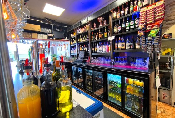 Re-Sale - Commercial - Villamartin