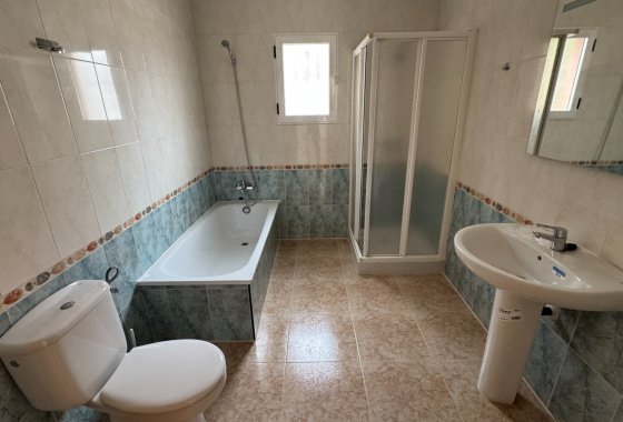 Re-Sale - Detached Villa - Algorfa