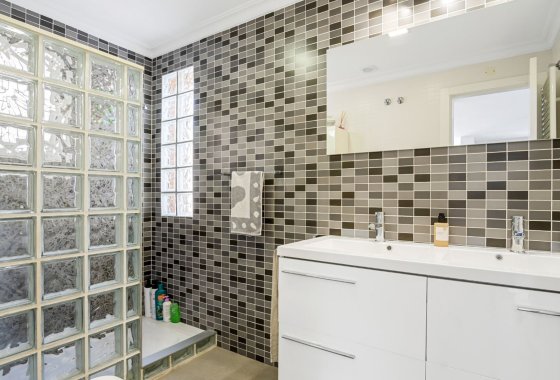 Re-Sale - Detached Villa - Orihuela Costa