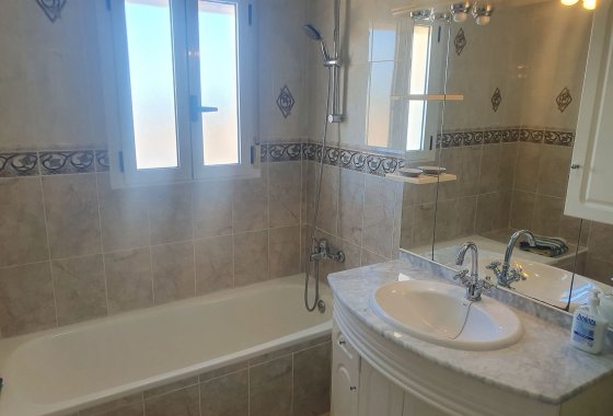 Reventa - Chalet Independiente - Algorfa