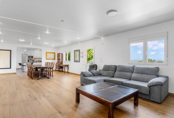 Reventa - Chalet Independiente - Los Montesinos