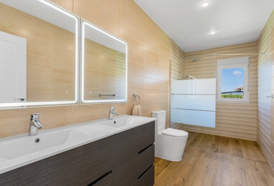 Reventa - Chalet Independiente - Los Montesinos