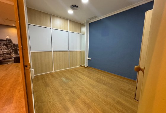 Reventa - Commercial - Guardamar del Segura