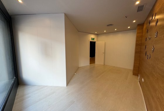 Reventa - Commercial - Guardamar del Segura