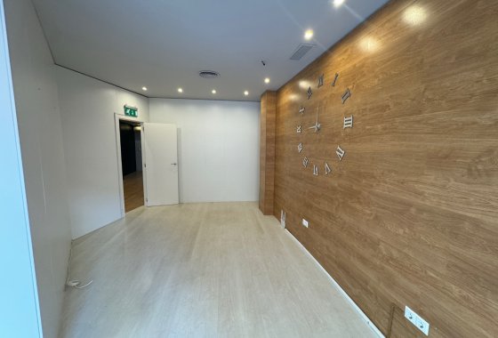 Reventa - Commercial - Guardamar del Segura