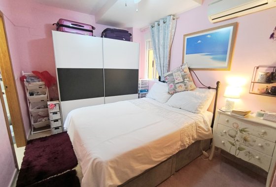 Re-Sale - Apartment - Almoradí