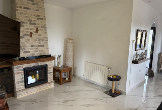 Re-Sale - Detached Villa - Algorfa