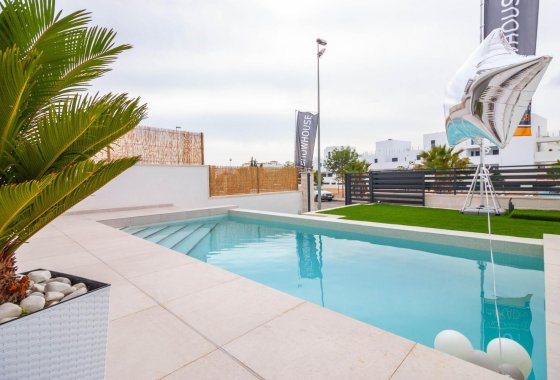 Nueva construcción  - Chalet Independiente - Orihuela Costa - PAU 8