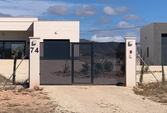 Nueva construcción  - Chalet Independiente - Pinoso - Camino Del Prado