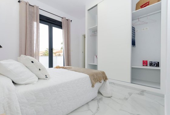 Nueva construcción  - Chalet Independiente - Torrevieja - Torretas