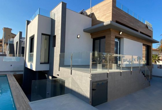 Nueva construcción  - Chalet Independiente - Torrevieja - La Mata