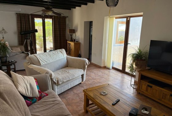 Reventa - Chalet Independiente - Jacarilla