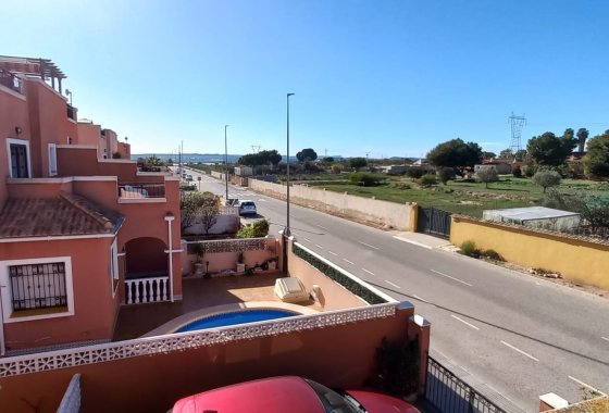 Reventa - Bloque De Cuatro - Los Montesinos - La Herrada