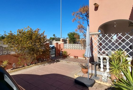 Reventa - Bloque De Cuatro - Los Montesinos - La Herrada