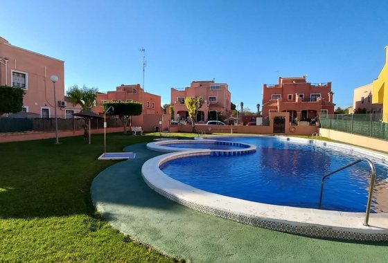 Reventa - Bloque De Cuatro - Los Montesinos - La Herrada