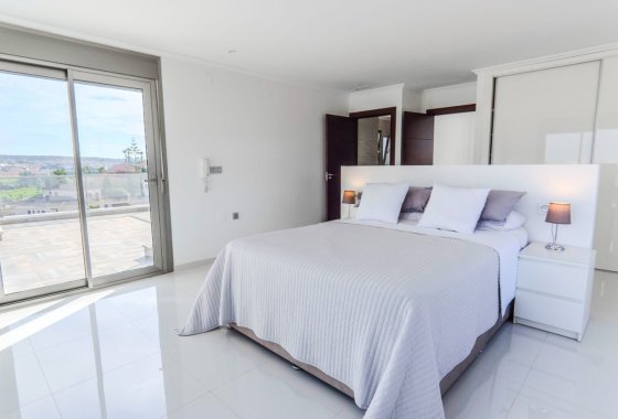 Reventa - Chalet Independiente - Ciudad Quesada